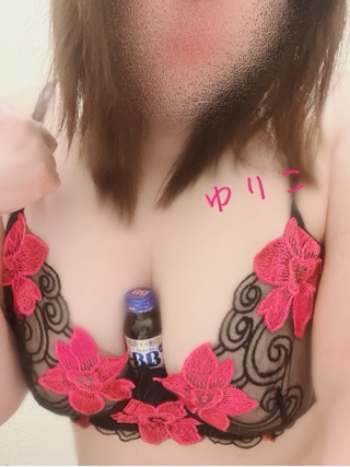 ゆりこ